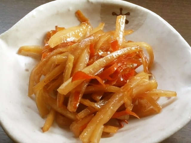 大根の皮と人参の皮のきんぴら